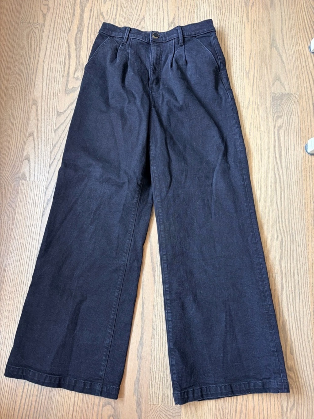 Ann Taylor Black Denim Wide Leg High Rise Trousers Tailored Pleated Casual Chic